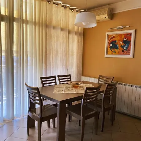 Sunshine Place Elbasan