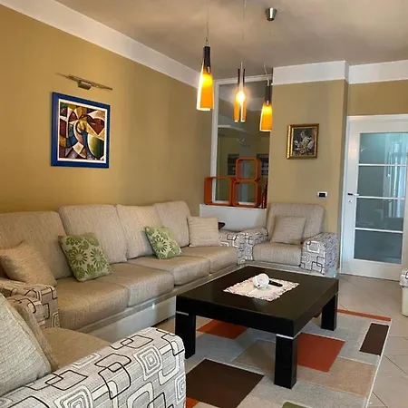 Sunshine Place Apartman Elbasan